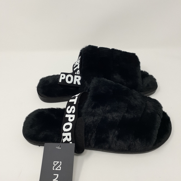 NING CHUANG Fuzzy Slippers - Picture 7 of 7